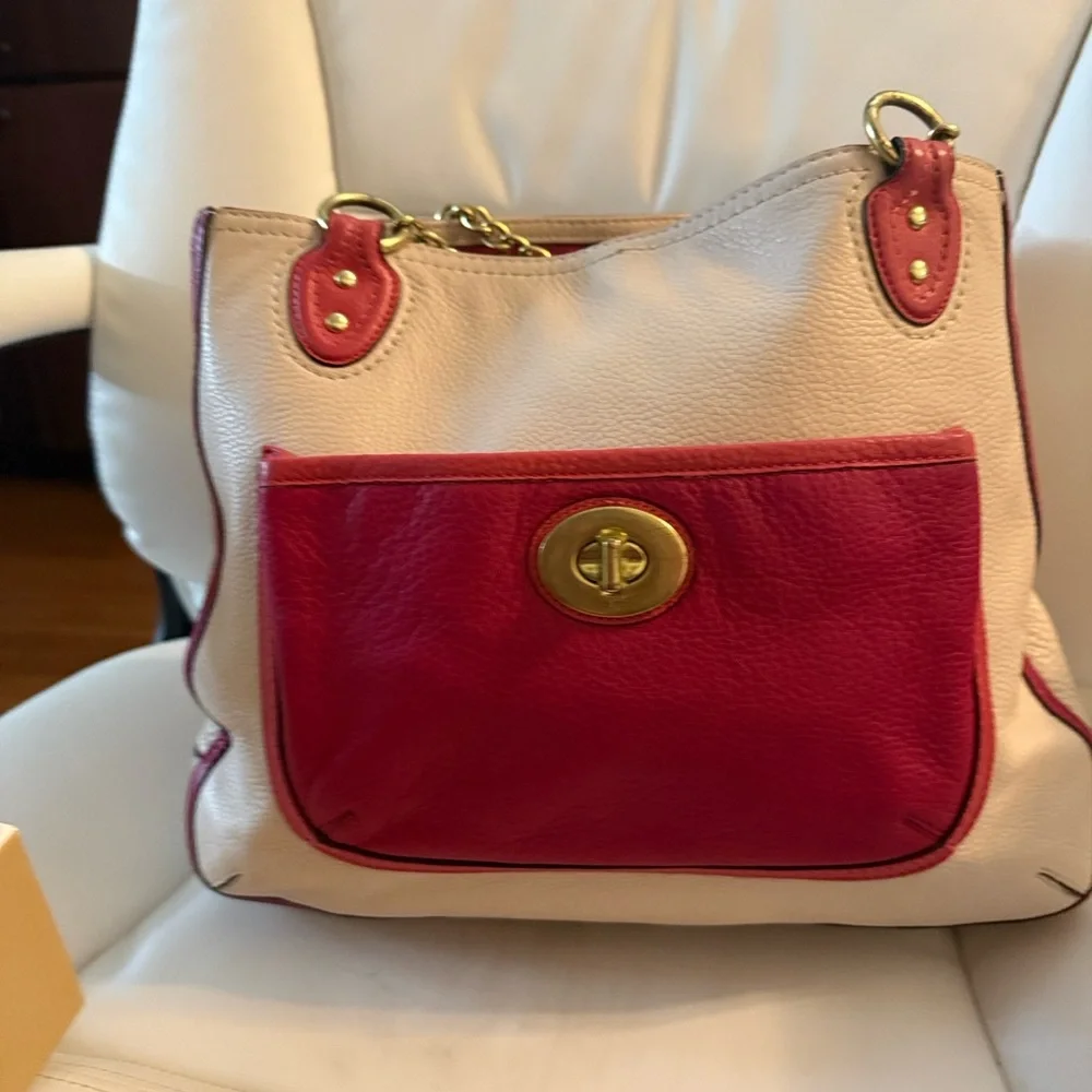 Y2K Coach Multicolored Pebbled Leather. Stylish Leather bag.